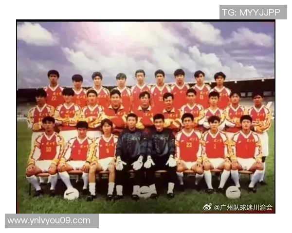 广州足球队配合分析与对比探讨球队战术与球员默契的关键因素